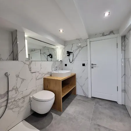 Ny-golden Apartments-dortmund Airport *