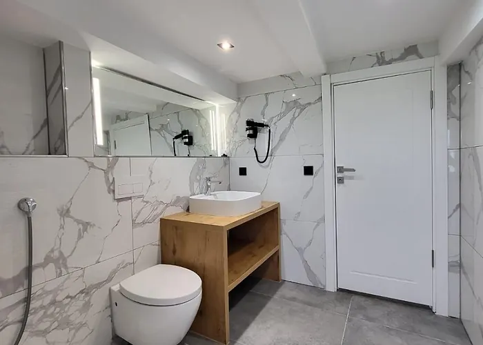 Ny-golden Apartments-dortmund Airport *