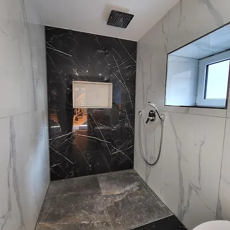 Ny-golden Apartments-dortmund Airport 아파트 *