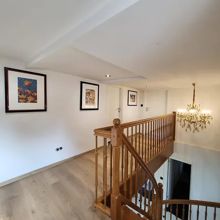 Ny-golden Apartments-dortmund Airport شقة