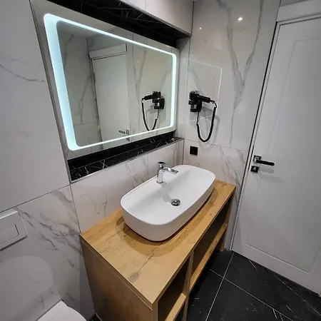 Ny-golden Apartments-dortmund Airport * دورتموند