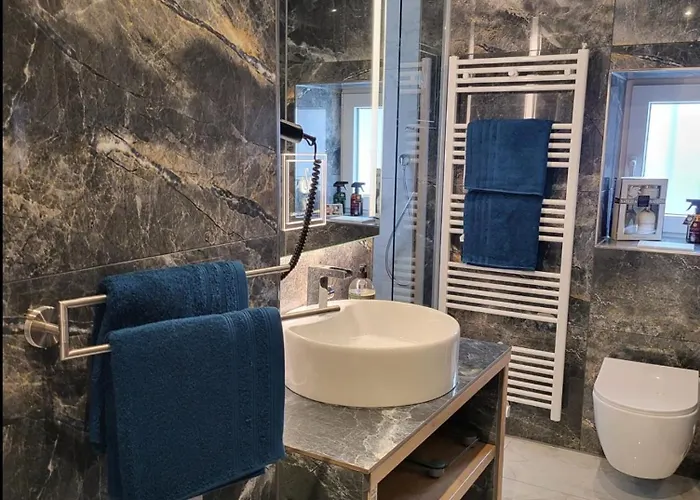 Ny-golden Apartments-dortmund Airport Apartament *